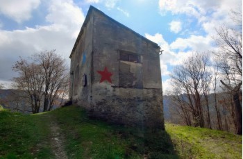 Rundweg von Uscio nach Pannesi und Calcinara und NS del Bosco