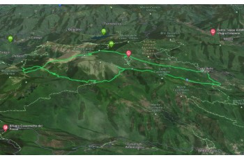Circular trail starting from Lago delle Lame to Monte Aiona.