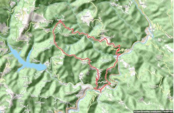 Trail loop starting from Montebruno in the Val Trebbia.