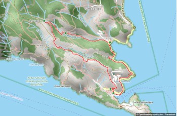 Circular trail from Paraggi and Valle dei Mulini and Portofino.