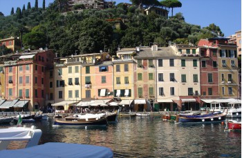 Zu Fuß von Portofino Vetta nach Portofino Mare über die Wege des Naturparks Portofino