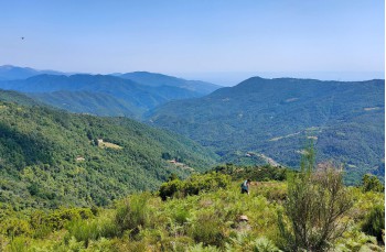 Trail from Villagrande di Cichero to the "Pria scrita".