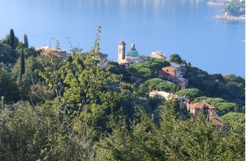 Rundweg von San Rocco di Camogli zum Semaforo Nuovo und Gaixella