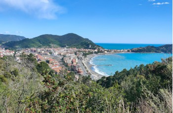 Itinéraire en boucle du village de Cavi à Sestri levante.