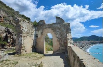 Itinéraire en boucle du village de Cavi à Sestri levante.