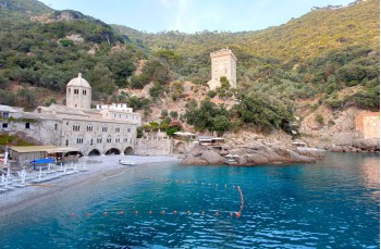 Circular trail from Portofino Vetta to San Fruttuoso and Passo del Bacio
