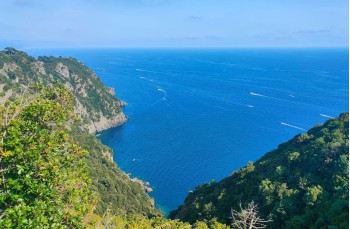 Trekking auf einigen weniger begangenen Wegen des Monte di Portofino