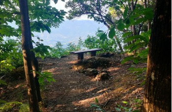 Trekking auf einigen weniger begangenen Wegen des Monte di Portofino