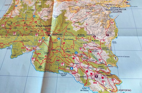 Carta dei sentieri di Portofinotrek da Camogli, il Parco di Portofino, Rapallo, Zoagli fino a Chiavari